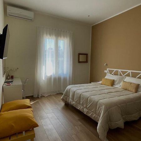 Alemar Bed & Breakfast มอนเดลโล ภายนอก รูปภาพ